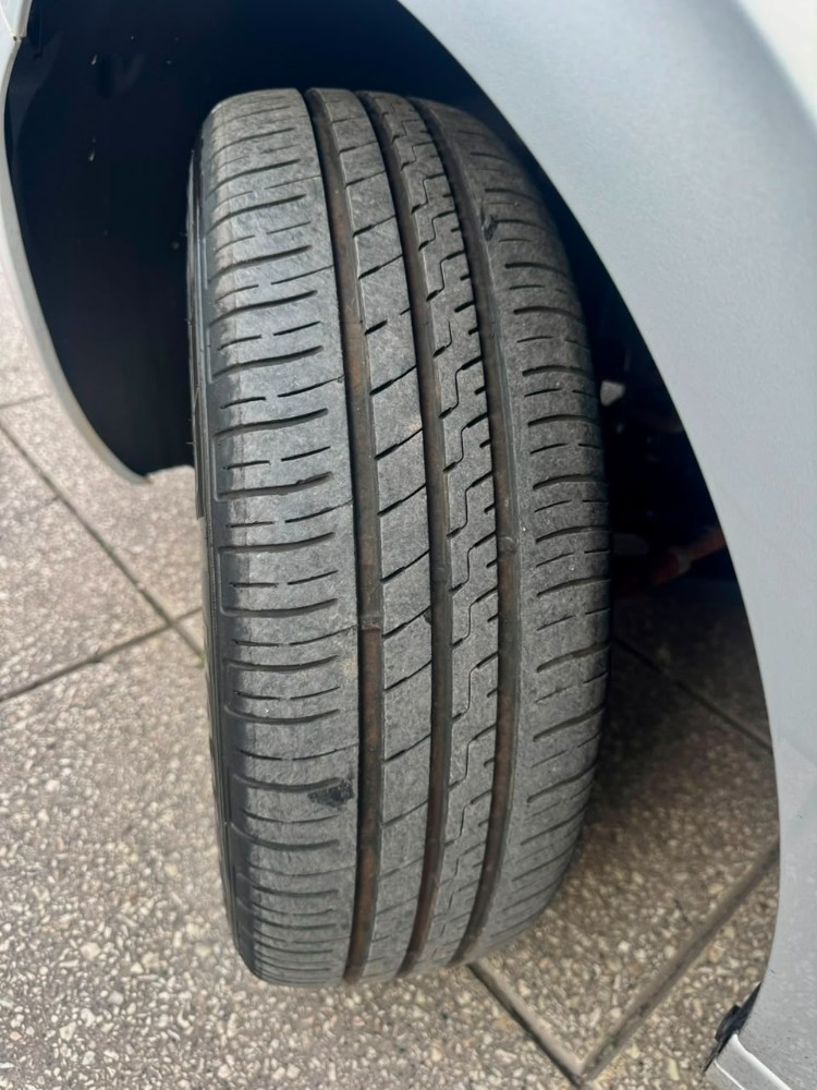 Peugeot 208 Active — foto 8
